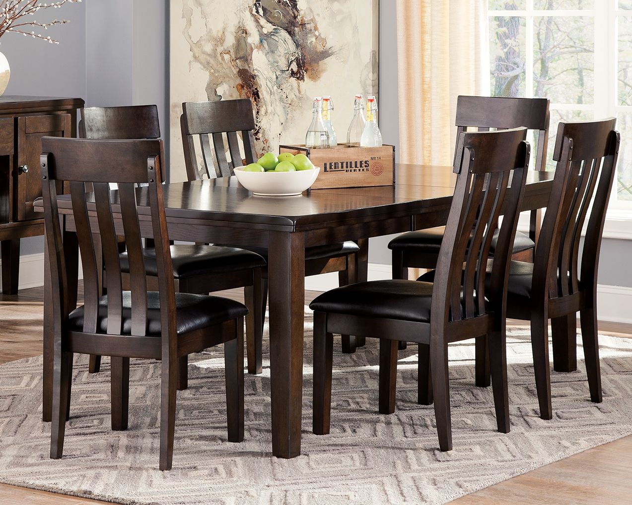 When Should You Choose a Bench vs. Individual Chairs for Your Dining Room?