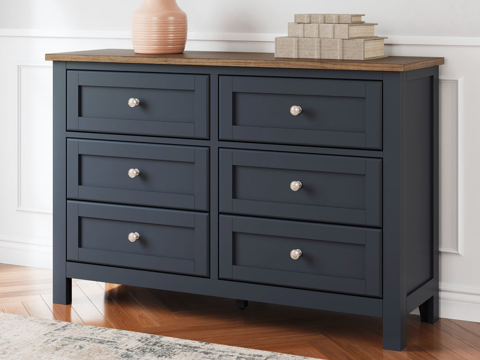 Landocken - Panel Bedroom Set