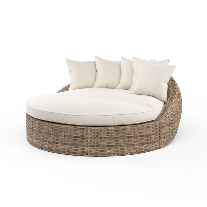 Havana - Round Daybed, With Self Welt - Canvas Flax / Dark Brown