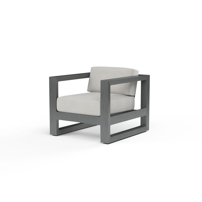 Redondo - Club Chair, No Welt - Cast Silver / Dark Gray
