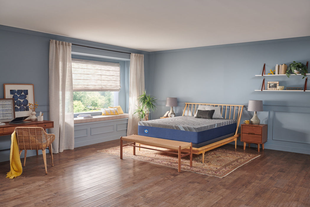 Golden Elegance - Bridgerton Medium Mattress