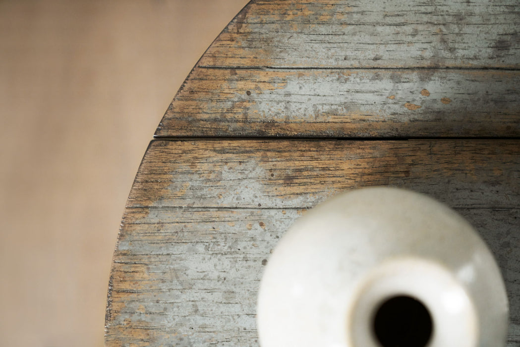 La Grange - Prause Gate Leg Round Table