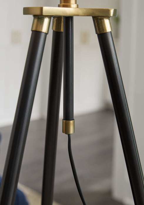 Cashner - Metal Floor Lamp - Black / Gold Finish