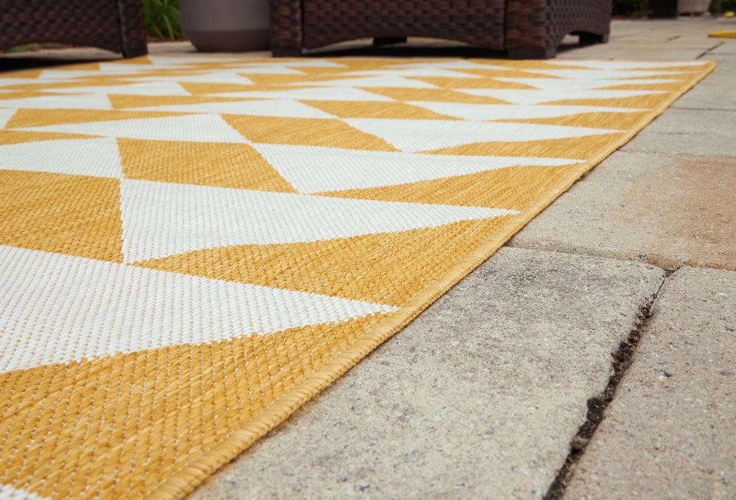 Thomley - 8' x 10' Rug - Ivory / Yellow