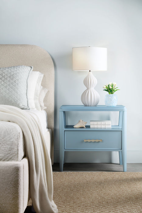 Commerce And Market - Bridget Upholstered Bed