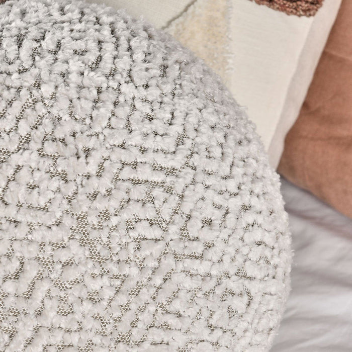 Villa Classics - Maris Round Pillow - Ivory / Natural
